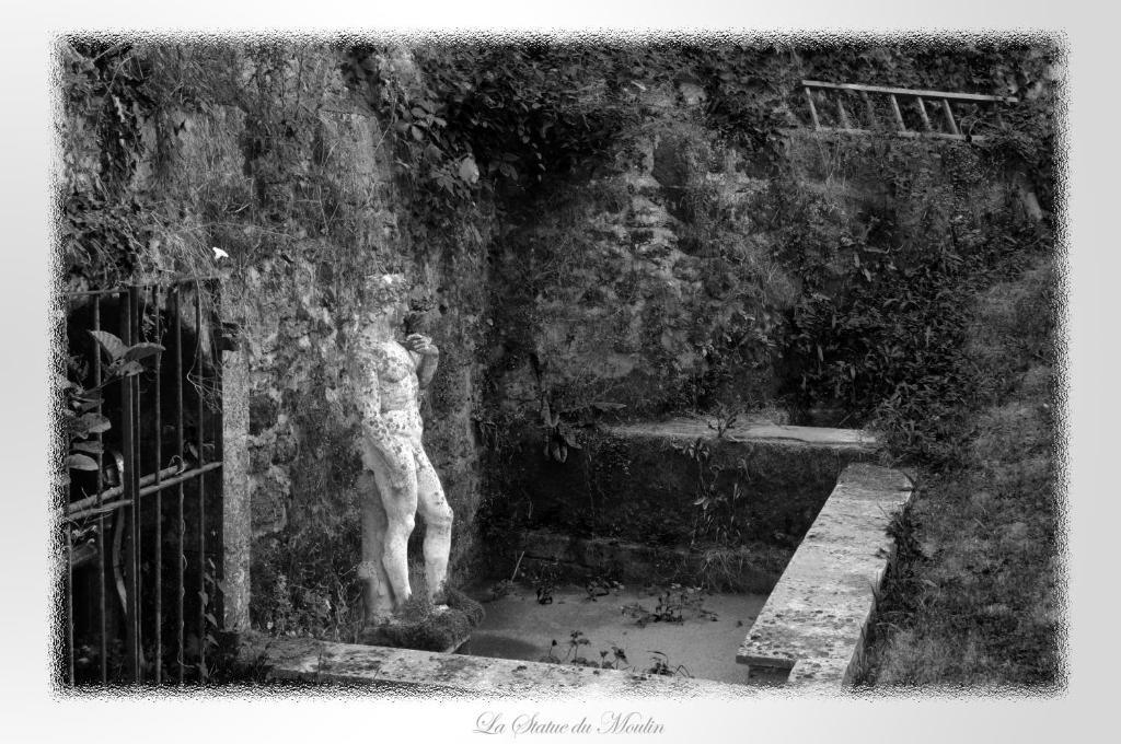 ホテル Moulin De Vigonac Valeuil エクステリア 写真