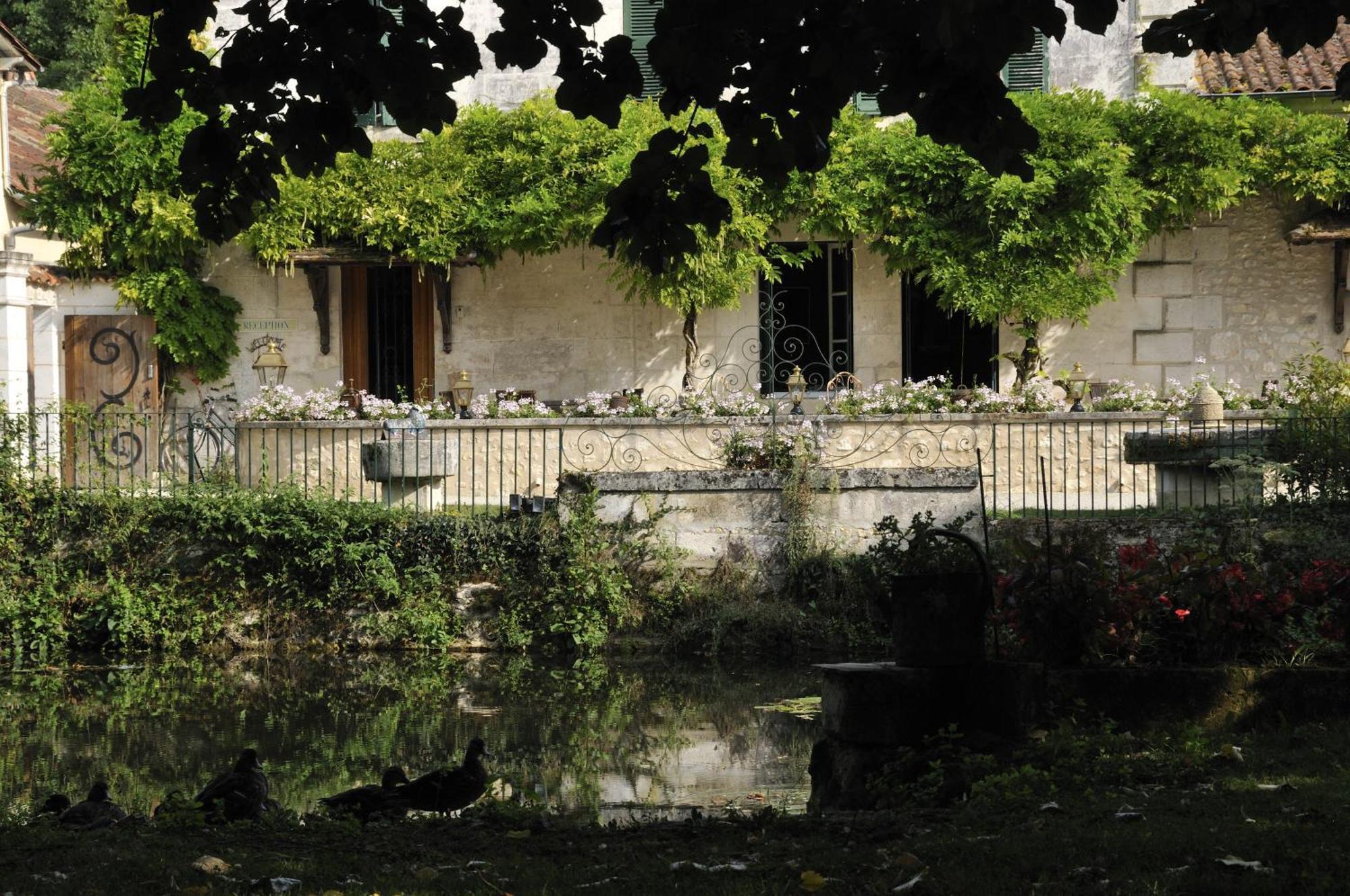 ホテル Moulin De Vigonac Valeuil エクステリア 写真