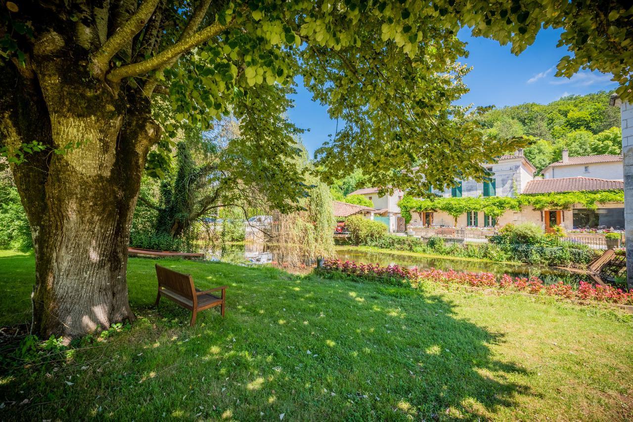 ホテル Moulin De Vigonac Valeuil エクステリア 写真
